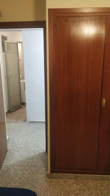 Cozy Room Guapo-Alicante Nearby The Beach And The Center Екстериор снимка