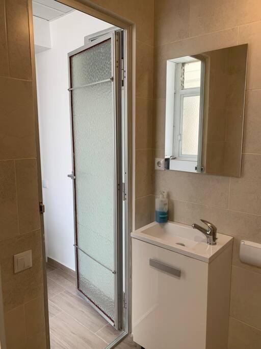 Cozy Room Guapo-Alicante Nearby The Beach And The Center Екстериор снимка